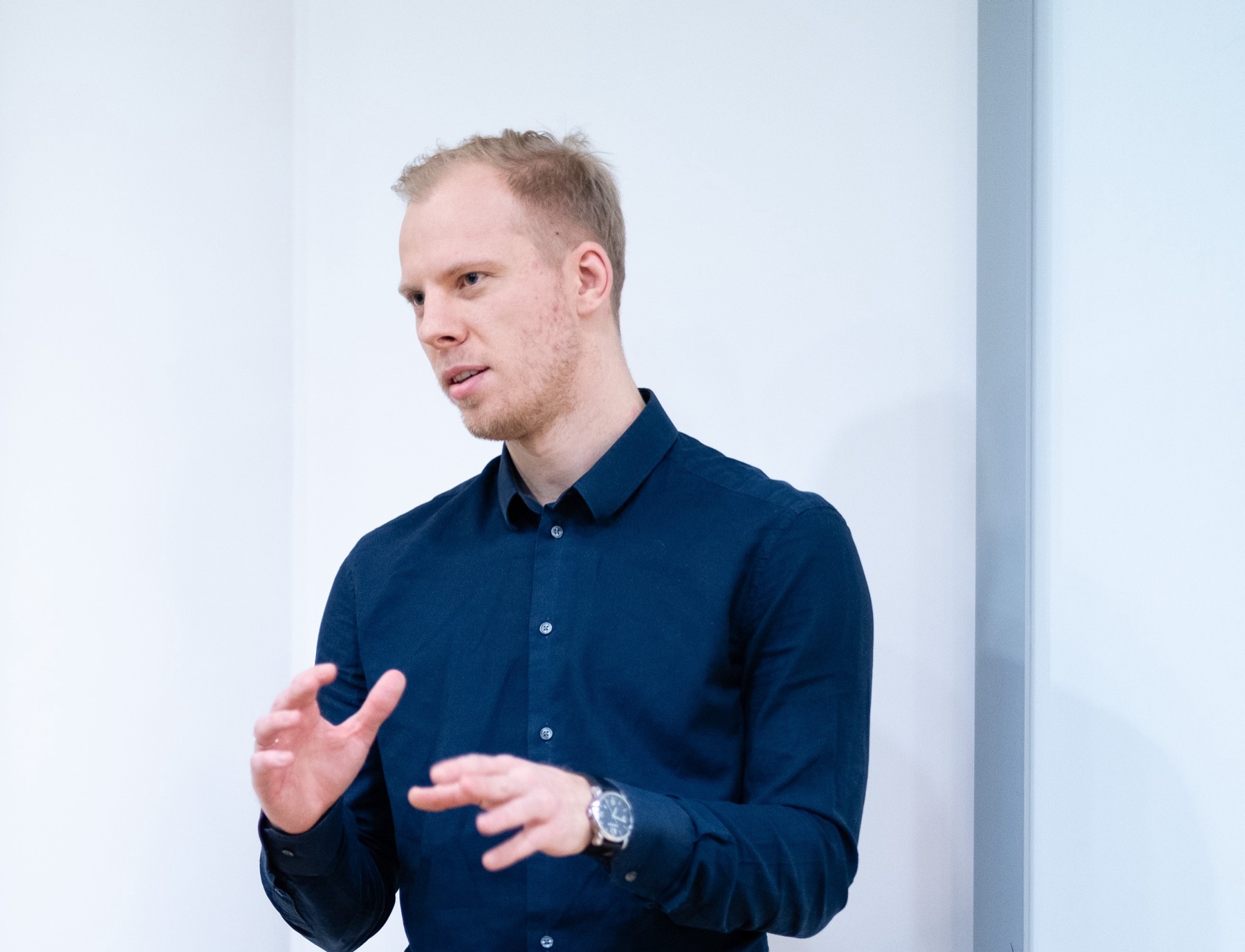 Rihards Garančs teaching at SSE Riga